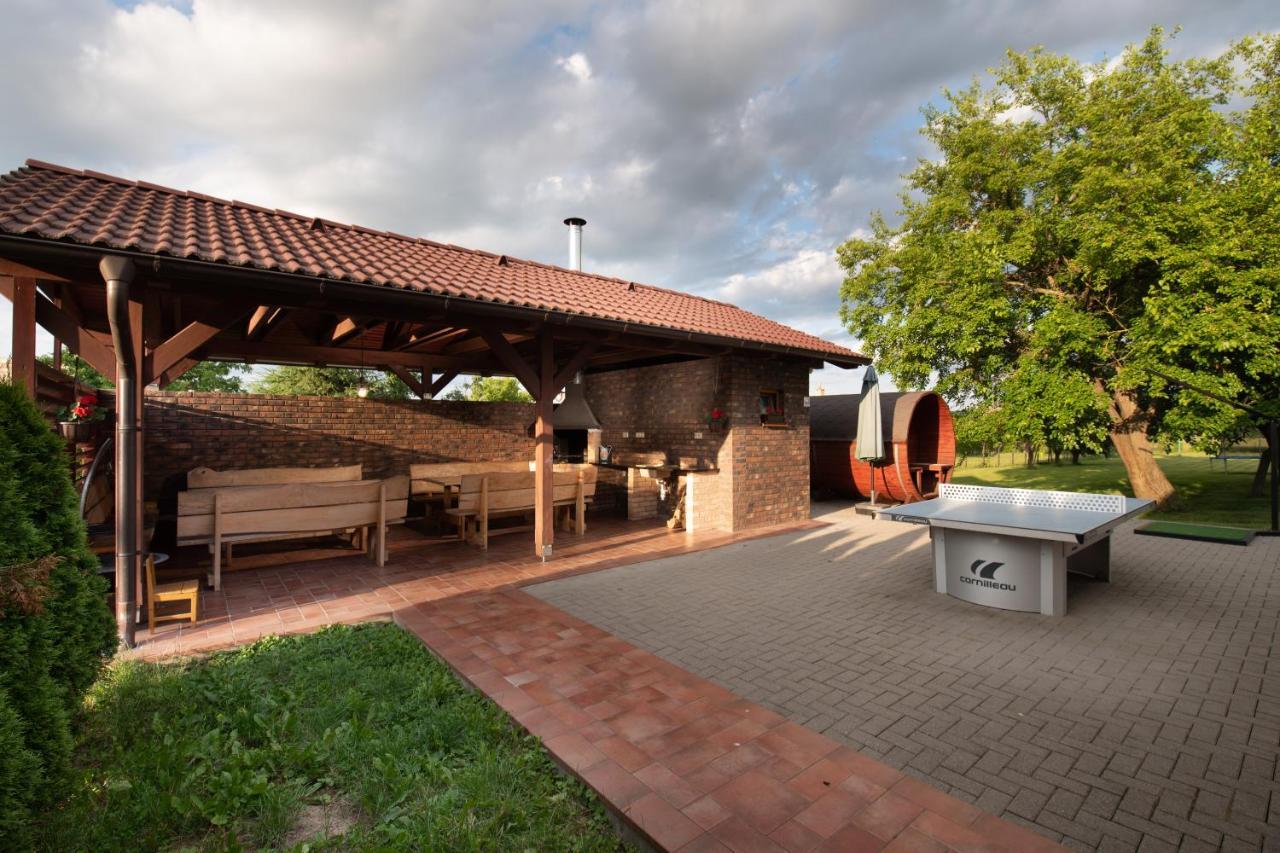 Farmaobeckov Sk Apartment Екстериор снимка
